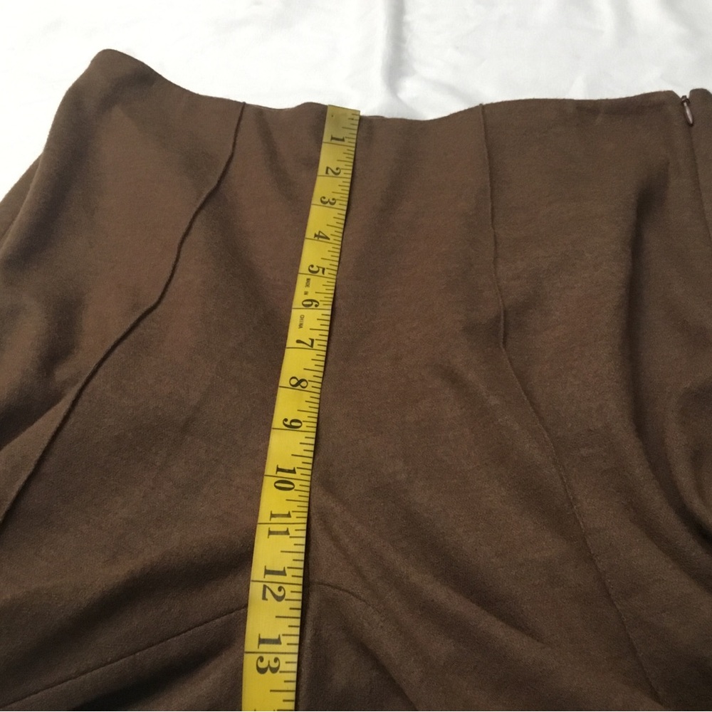 Vince Classic Brown Trousers - Picture 16 of 16